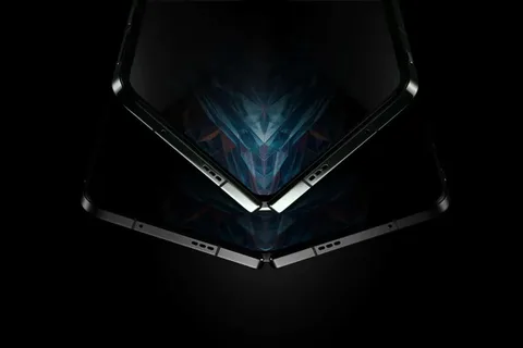 OnePlus ve Oppo, farklı isimler altında aynı katlanabilir telefonu piyasaya sürüyor