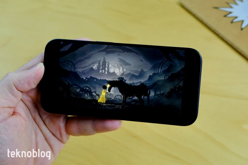 Samsung ve LG, iPhone 16 serisi için ekran paneli üretimine başladı