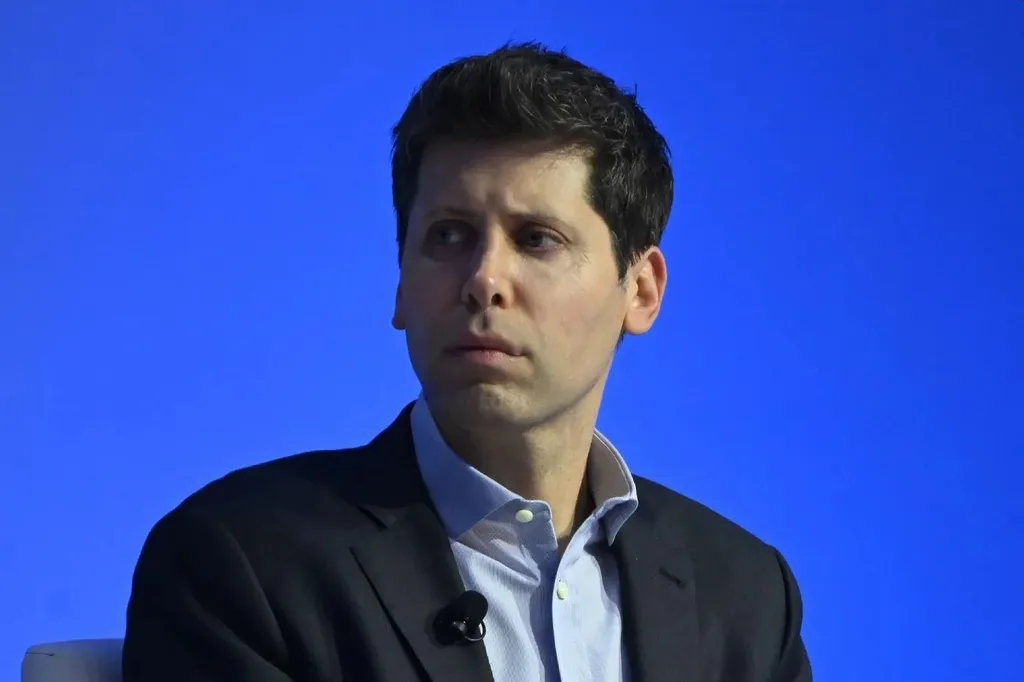 Sam Altman, OpenAI yönetim kuruluna geri dönüyor