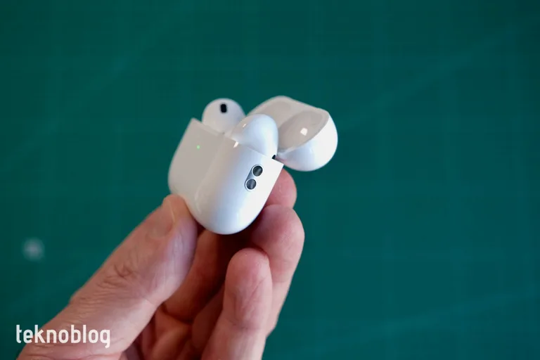 Apple’ın kameralı AirPods modeli beklenenden erken gelebilir