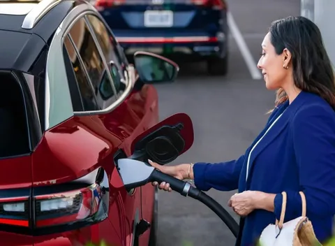 Volkswagen, Audi ve Porsche, Tesla’nın şarj standardına geçiş yapıyor