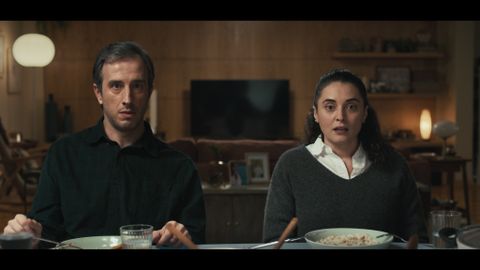 netflix kuvvetli bir alkış