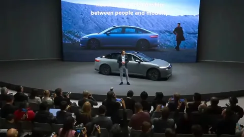 Sony Afeela CES 2024 sahnesine PlayStation DualSense ile getirildi
