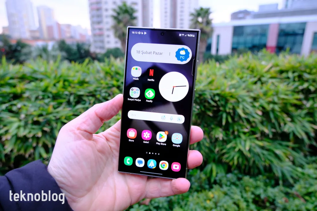 Samsung Galaxy S24 Ultra, 2024’ün ilk çeyreğinde dünyanın en çok satan Android telefonu oldu