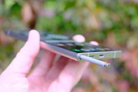 Galaxy S24 Ultra S Pen’inin kokusunun gizemi çözüldü