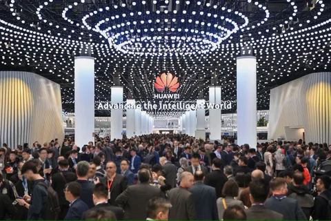 Huawei, 2024 Mobil Dünya Kongresi’nde 5.5G gibi yenilikçi teknolojilerini sergiledi