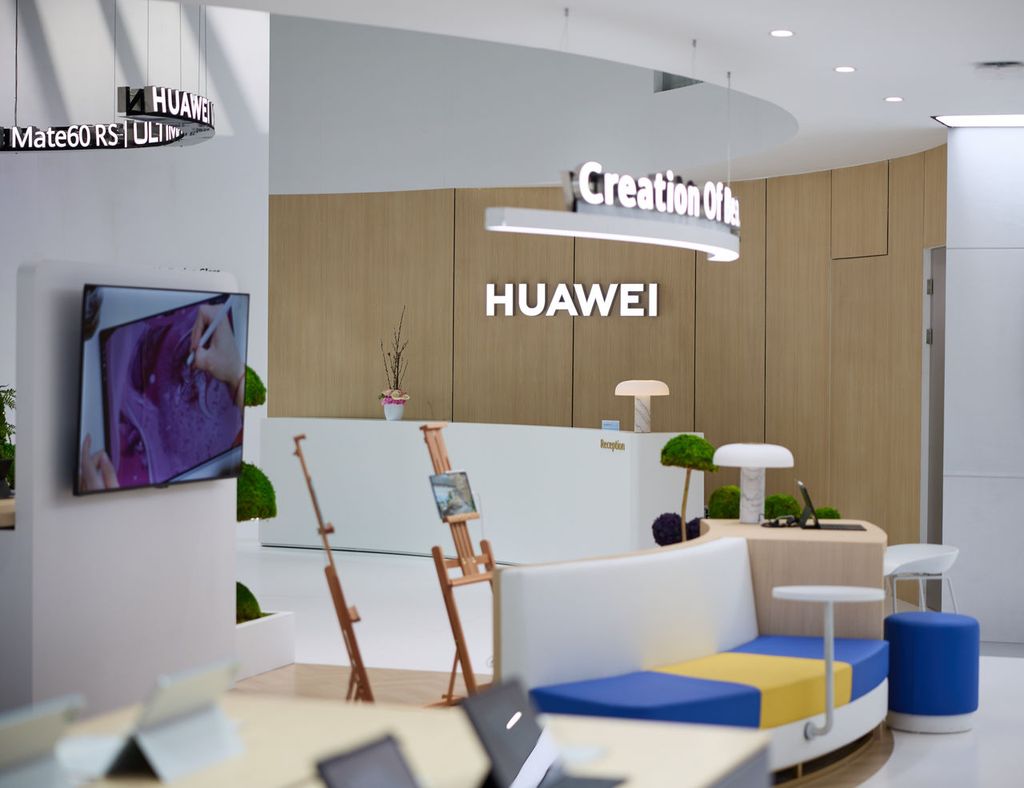 Huawei, MWC 2024’te moda odaklı yeni nesil ürünlerini sergiliyor