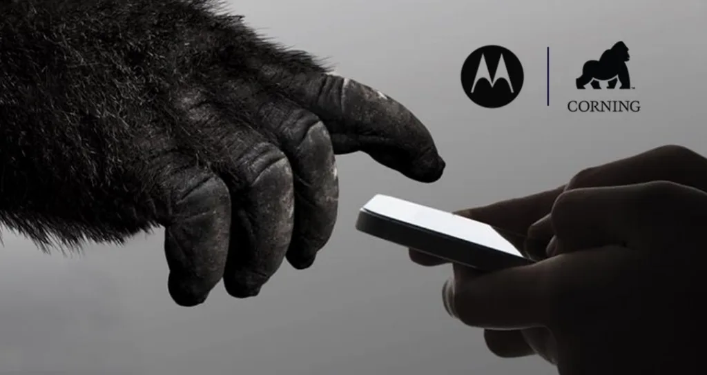Motorola telefonlarını Corning’in camlarıyla koruyacak