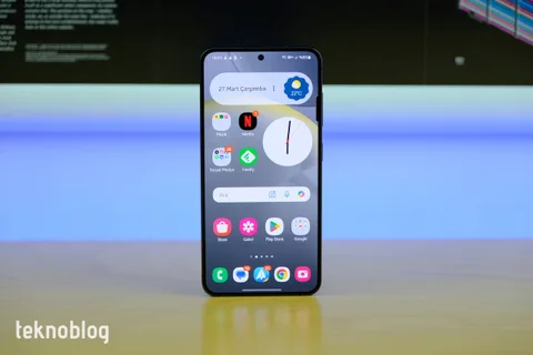 Galaxy S25 serisi, küçük telefon ve yüksek performans sevenleri mutlu edebilir
