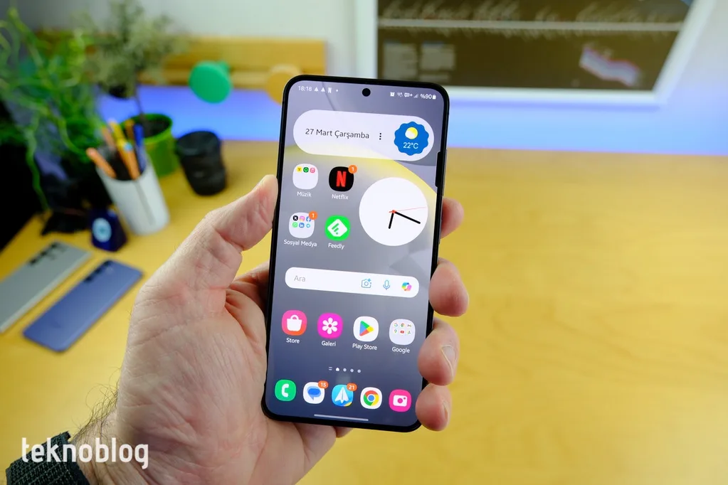 Samsung One UI 7 ile Galaxy S24 serisinde parmak izi okuma hızı artacak