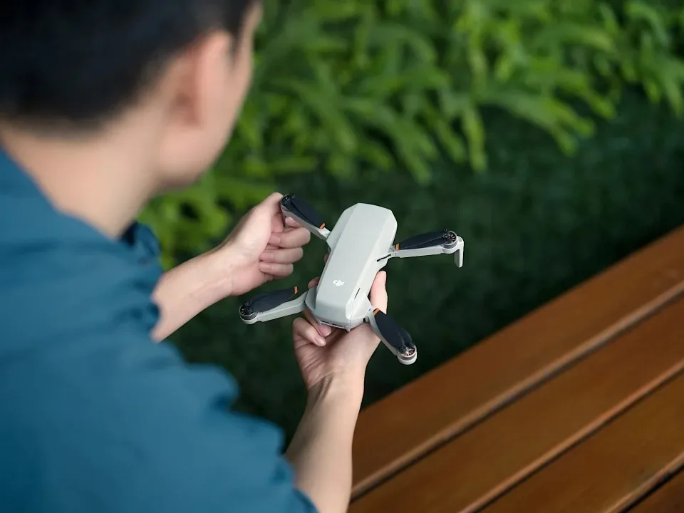 DJI’ın yeni başlangıç seviyesi drone’u Mini 4K piyasada