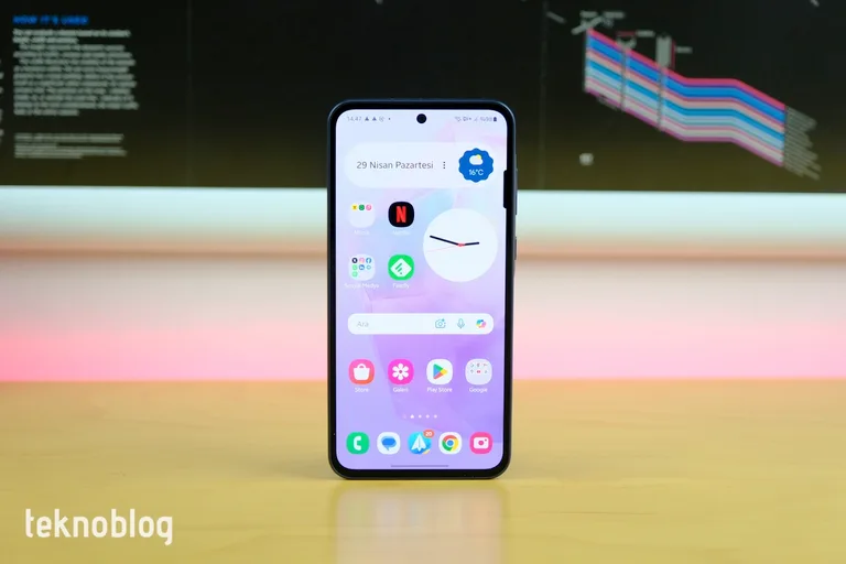 Samsung Galaxy A35 için beklenen One UI 9 beta işareti geldi