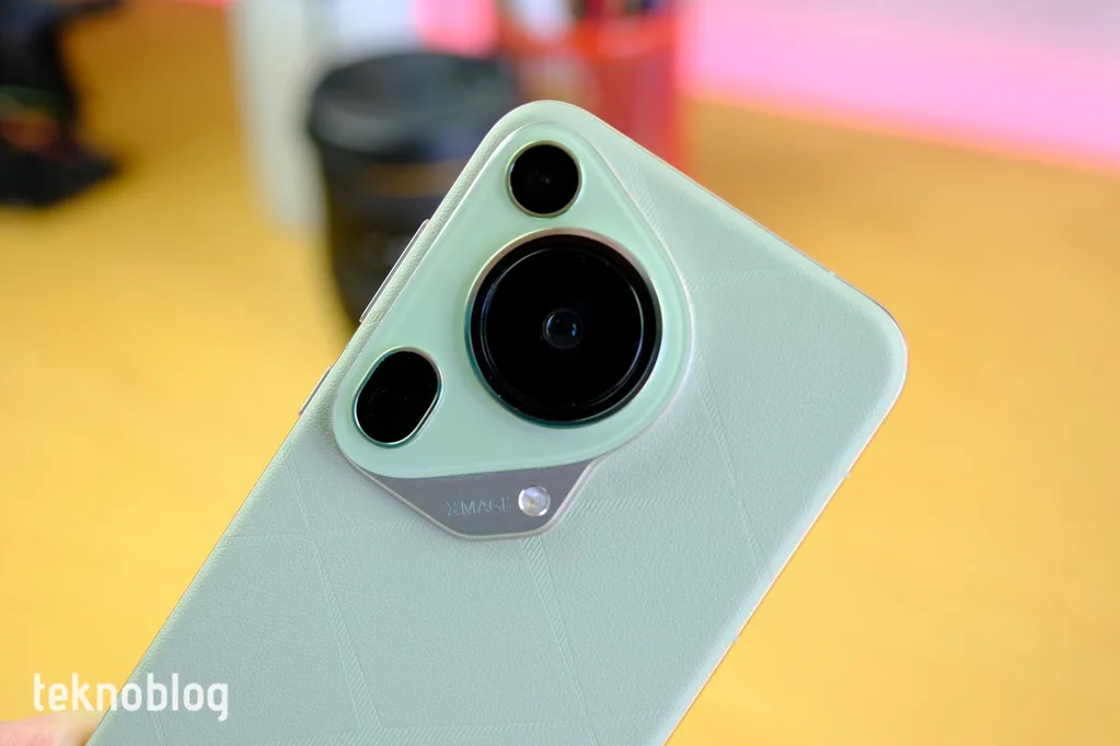 Huawei Pura 70 Ultra yeşil renkli modelinde 7.500 TL’lik fiyat avantajı