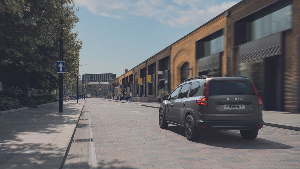 dacia jogger hybrid 140