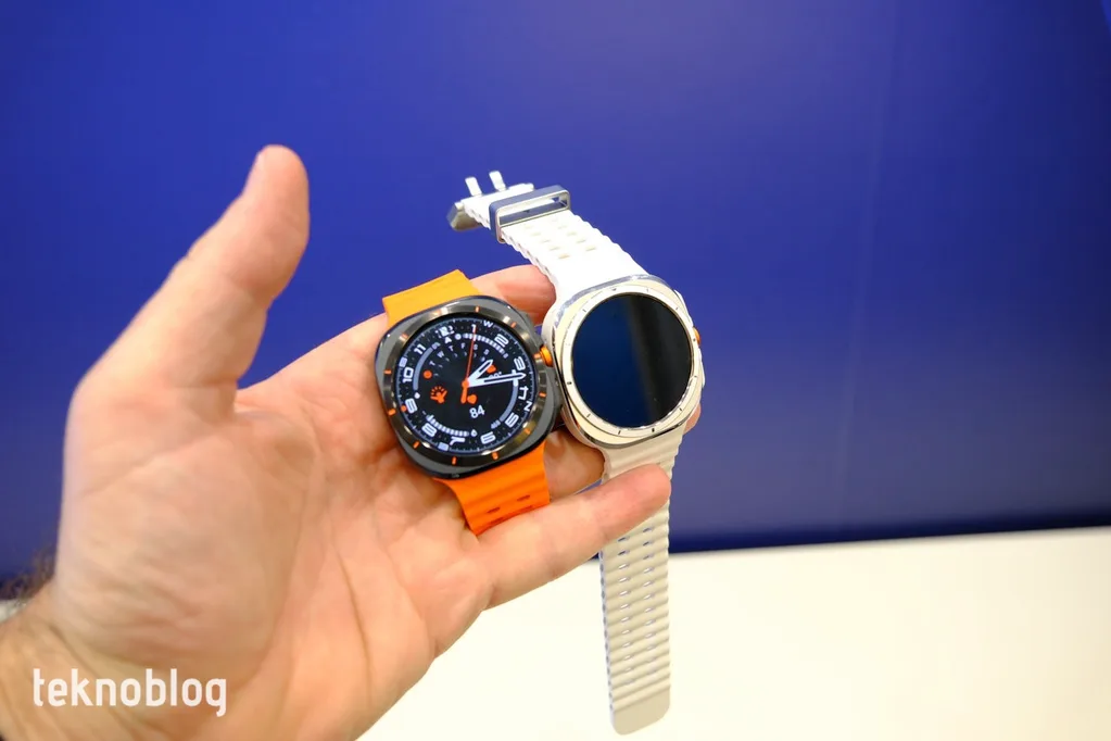 Galaxy Watch 7 ve Galaxy Watch Ultra telefonla kablosuz olarak şarj edilemiyor