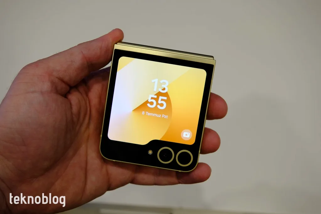 Samsung Galaxy Z Flip 6 resmileşti: Yüksek performans, daha parlak ekranlar