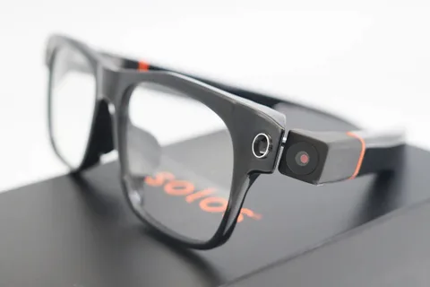 GPT-4o destekli Solos AirGo Vision ile akıllı gözlüklerde RayBan Meta’ya rakip geliyor