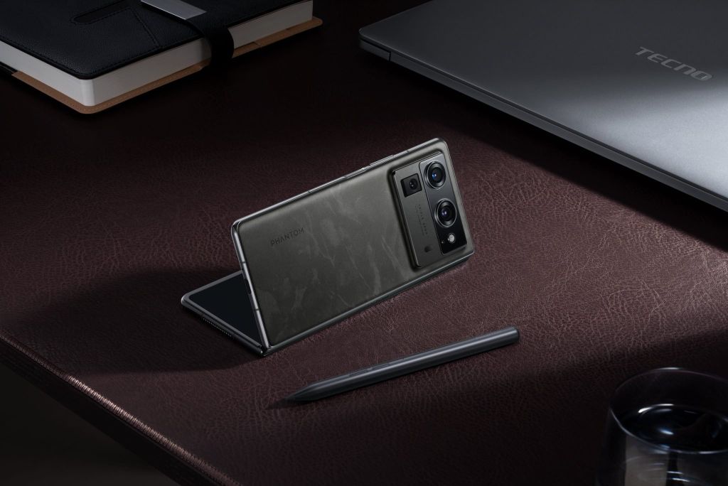 tecno phantom v fold 2