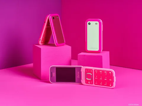 HMD’nin Barbie telefonu resmen gözler önüne çıktı