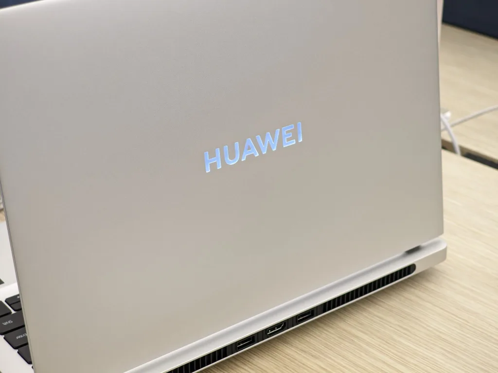 Huawei, eGPU destekli MateBook GT 14 dizüstü bilgisayarını tanıttı