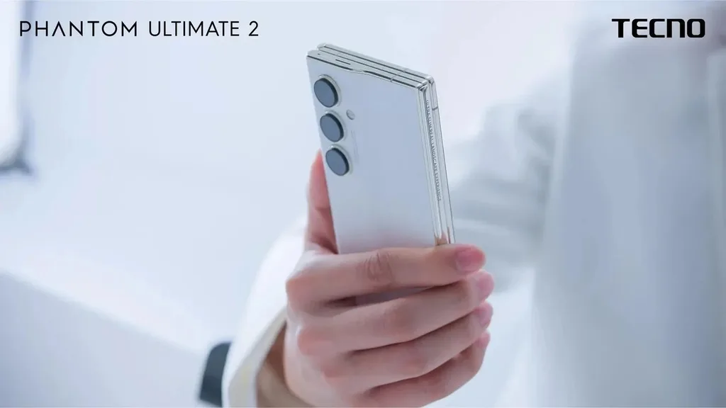 TECNO, üç katlamalı yeni konsept akıllı telefonu PHANTOM ULTIMATE 2’yi tanıttı