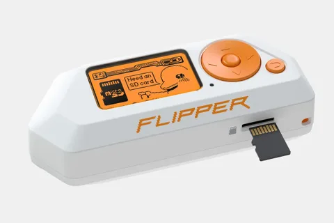 Flipper Zero, yeni güncellemesiyle güçlendi: Pil Ömrü, bellek ve NFC desteği iyileştirildi