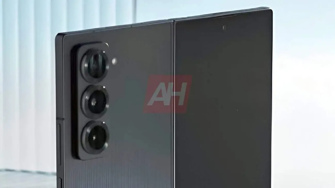 Samsung, 21 Ekim’de yeni Galaxy modelini tanıtacak: Galaxy Z Fold Special Edition mı geliyor?