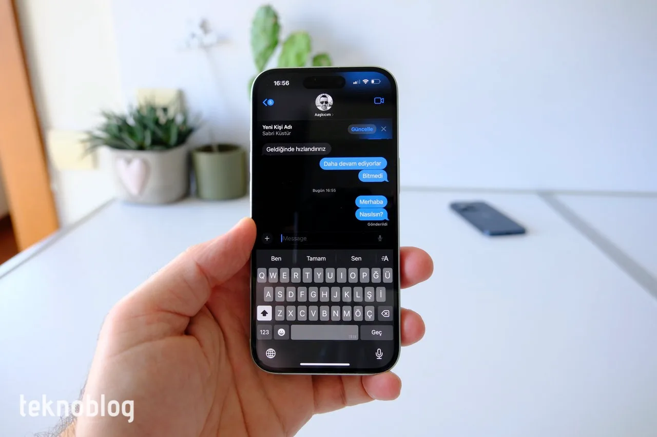 Apple, iOS 18.2 ile tüm kullanıcıların varsayılan telefon ve mesajlaşma uygulamalarını değiştirmesine izin verecek
