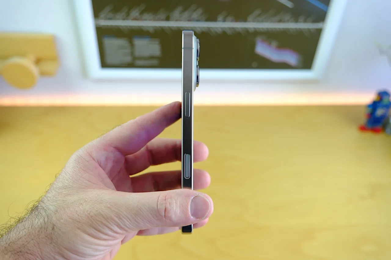 Apple iPhone 17 Pro modellerinde radikal bir tasarım değişikliğine hazırlanıyor