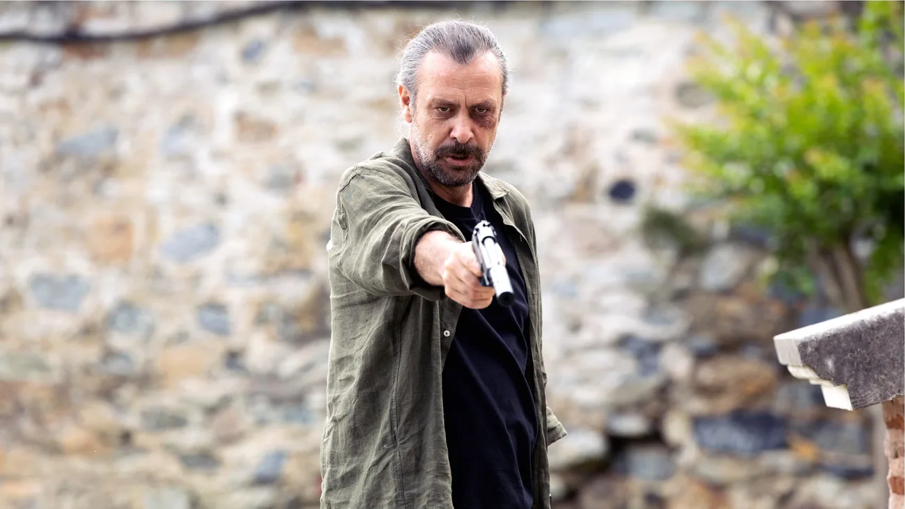 Nejat İşler’li “Meraklı Adamın 10 Günü” 7 Kasım’da Netflix’te