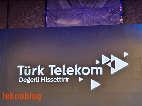 Türk Telekom ve Kızılay, deprem bölgesindeki öğrencilere sınavlara hazırlık desteği sağlıyor