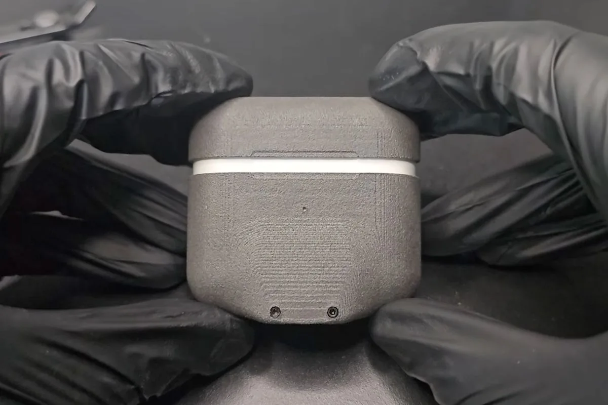 Özel kılıfla tüm AirPods modelleri USB-C desteğine kavuşuyor