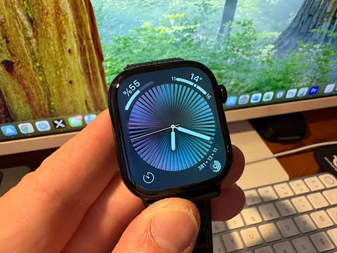 Apple Watch kökten değişebilir, Apple üç farklı modeli değerlendiriyor