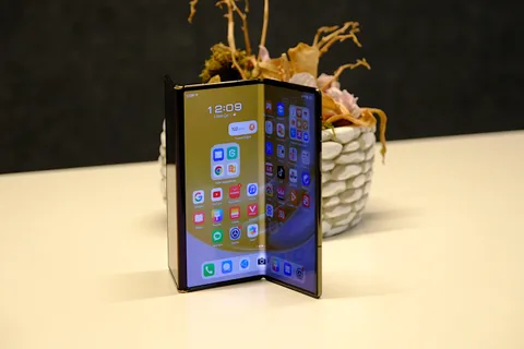 Huawei, Mate XT modelini Türkiye’ye getirmeyi değerlendiriyor