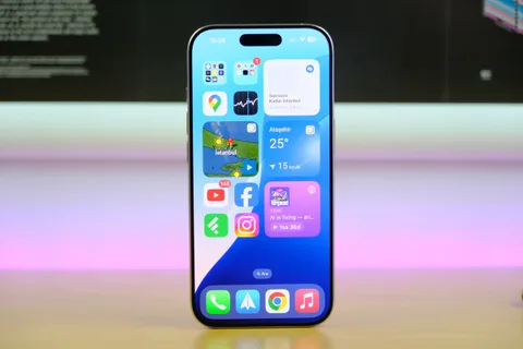 iPhone 18 serisinde Face ID ekran altına geçmeyecek, Dynamic Island küçülecek