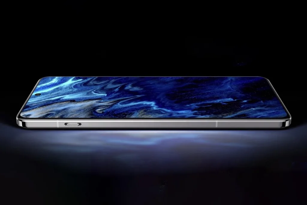 OnePlus 15 daha küçük ekran ve yeni yonga setiyle şekilleniyor