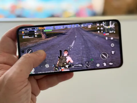 Samsung akıllı telefon ekranları için yeni bir dokunsal teknoloji üstünde çalışıyor