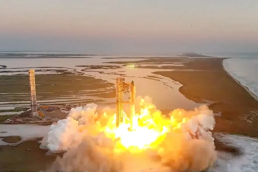SpaceX’in Starship uzay aracı Hint Okyanusu’na iniş yaptı