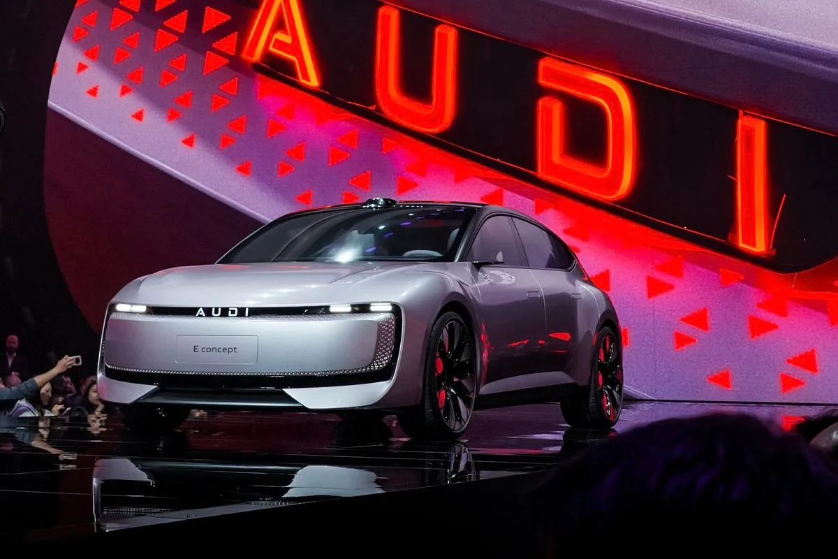 Audi, Çin pazarı için dört halka logosu olmadan yeni marka kimliğini tanıttı