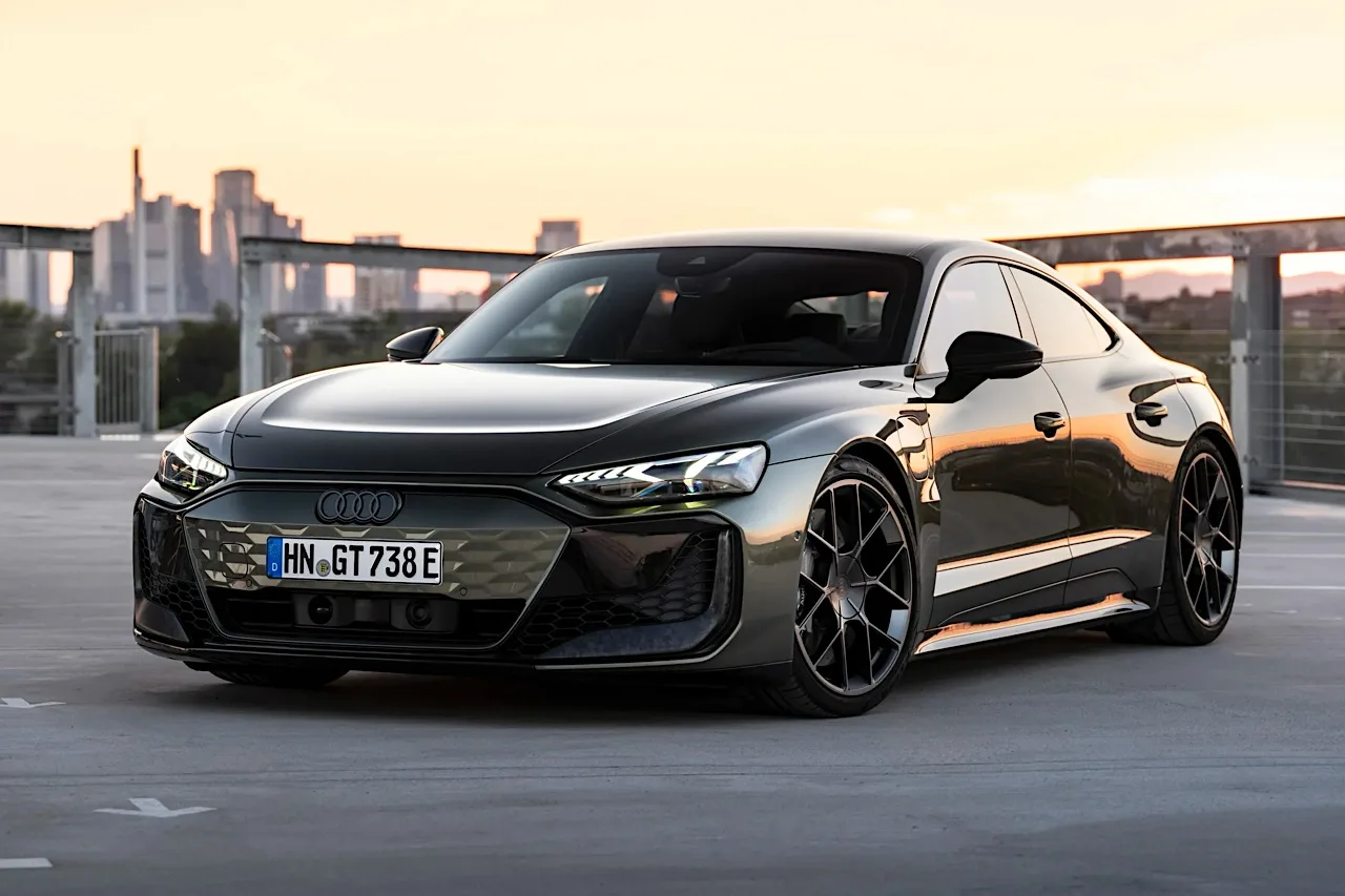 Audi E-Tron GT, 2025 modeliyle performansını zirveye taşıyor