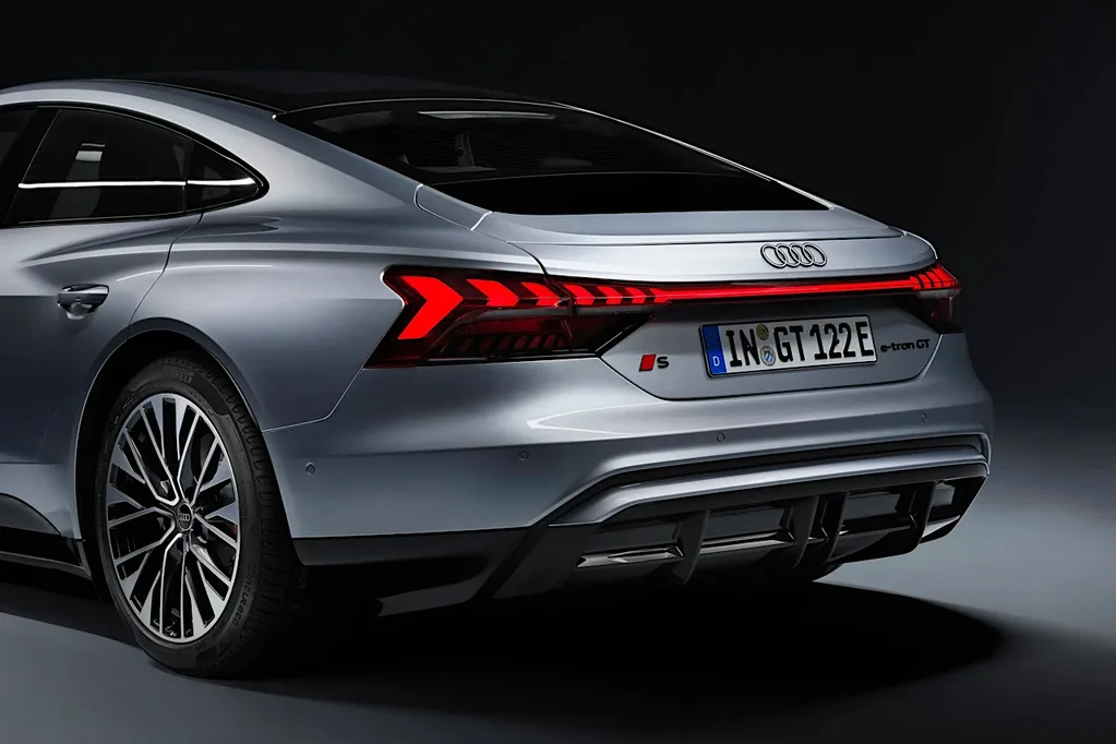 Audi E-Tron GT, 2025 modeliyle performansını zirveye taşıyor