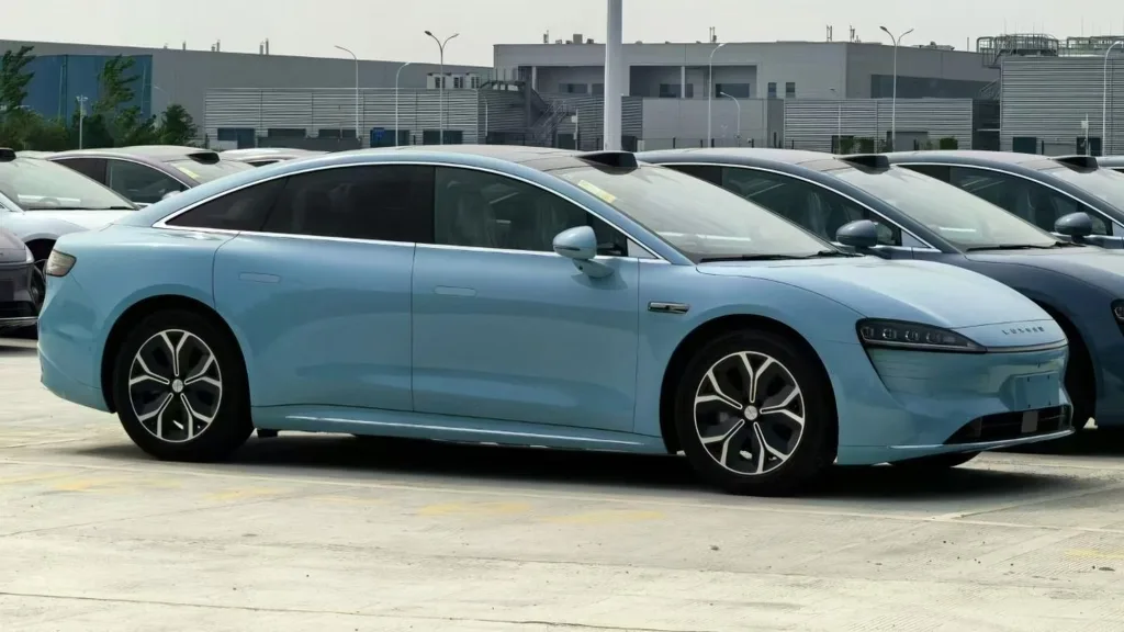 Huawei’nin Luxeed S7 elektrikli otomobili ön siparişe açıldı