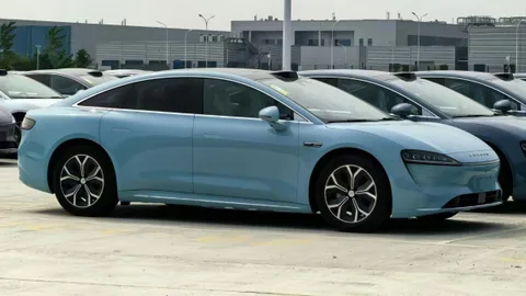 Huawei’nin Luxeed S7 elektrikli otomobili ön siparişe açıldı
