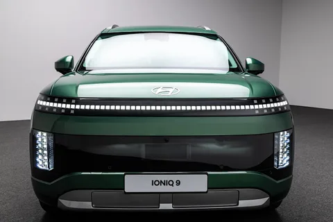 Hyundai, tamamen elektrikli Ioniq 9 SUV modelini tanıttı