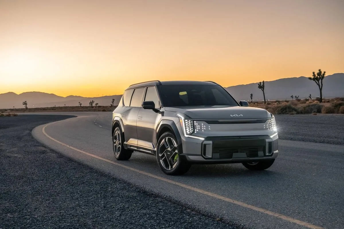 Kia EV9 GT yüksek performans ve Tesla şarj desteğiyle geliyor