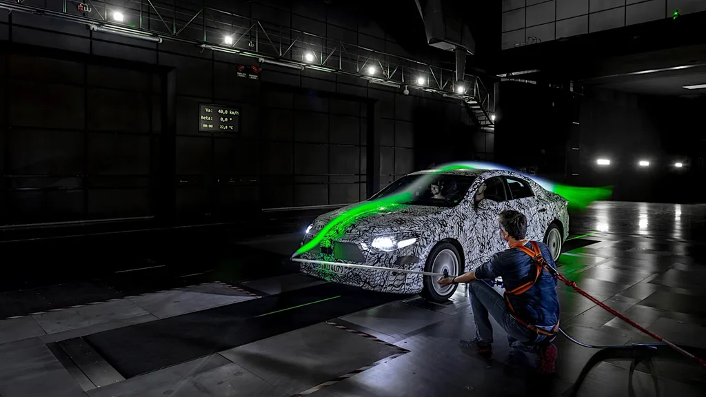 Mercedes, yeni elektrikli CLA modelinde verimlilik ve şarjda sınırları zorlayacak
