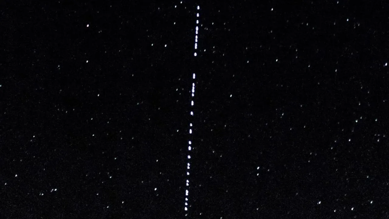 Arızalanan Starlink uydusu birkaç hafta içinde atmosfere girecek