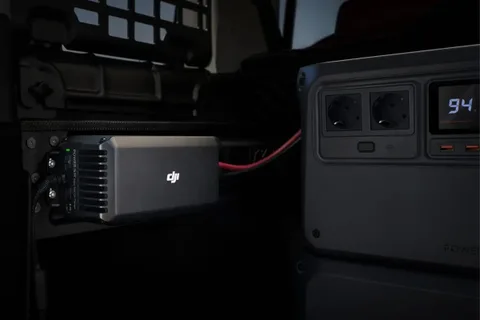 DJI, taşınabilir güç istasyonları için 1000W araç şarj cihazını tanıttı