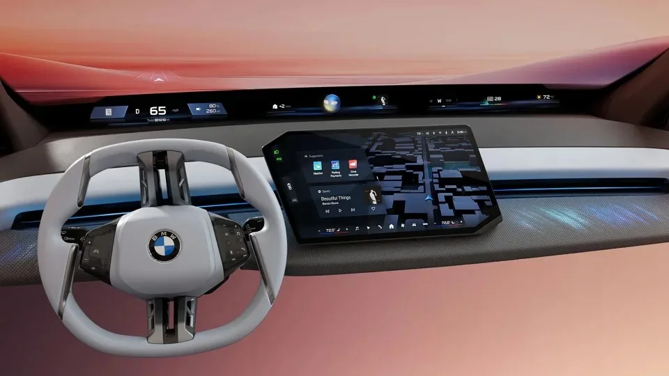 BMW Panoramic iDrive ile navigasyon ve araç içi deneyimi yeniden tanımlıyor