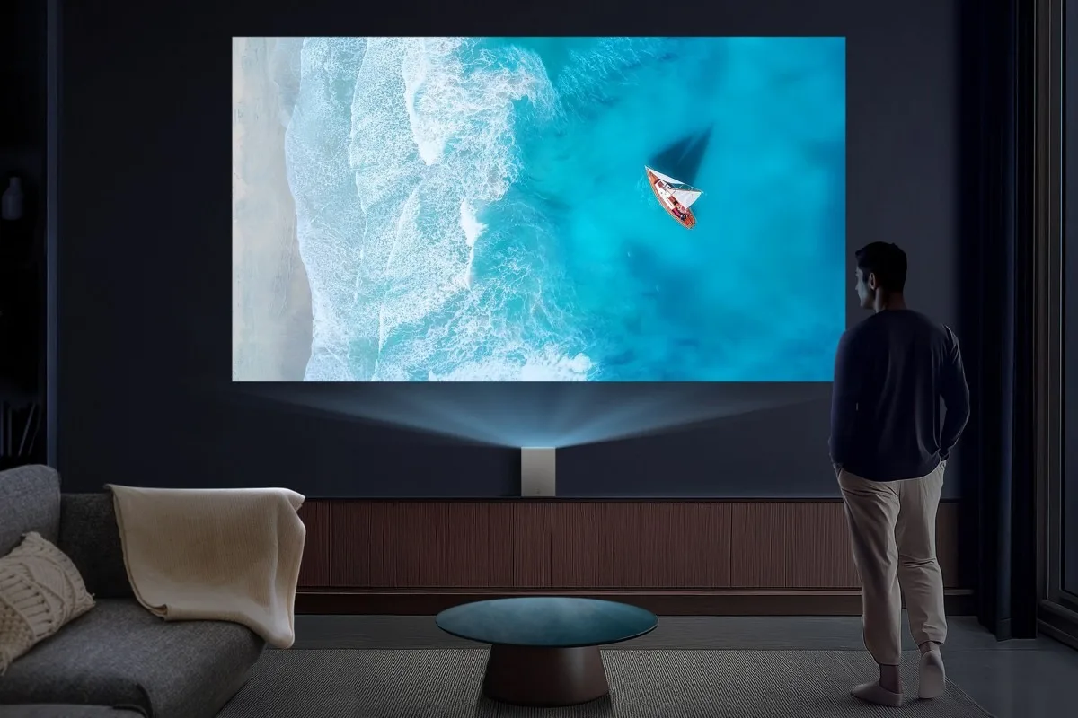 LG’den iki yeni projektör: PF600U ve CineBeam S
